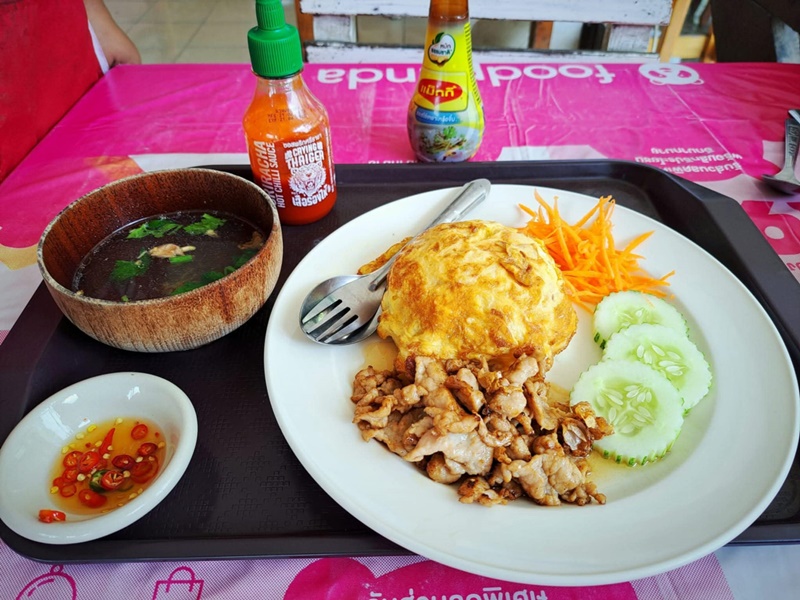 ร้านธงฟ้าหมูตุ๋นบ้านนา
